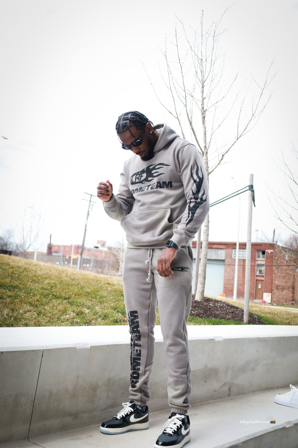 Hometeam Sweatsuit — Grey/Black