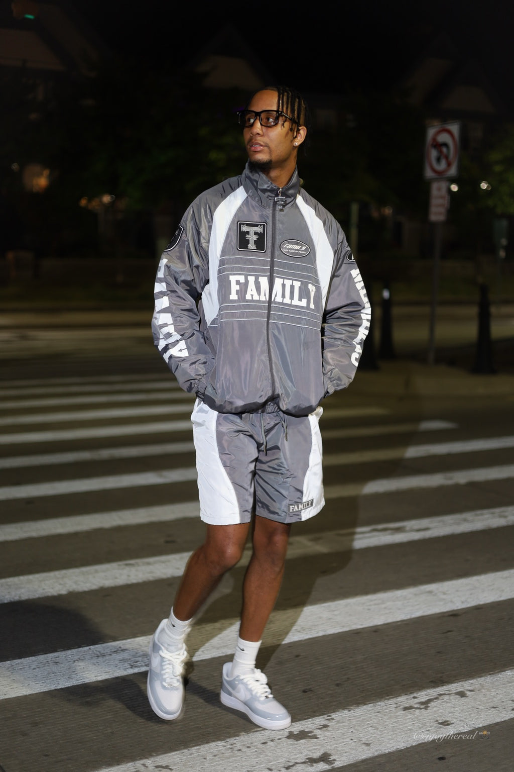 Family Windbreaker Set Grey White front look
